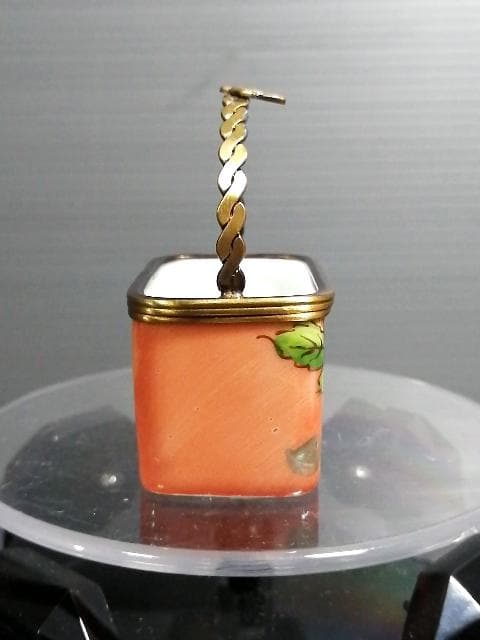 リモージュボックス 陶器製 花柄バッグと蝶 小物入れ フランス製 Limoges