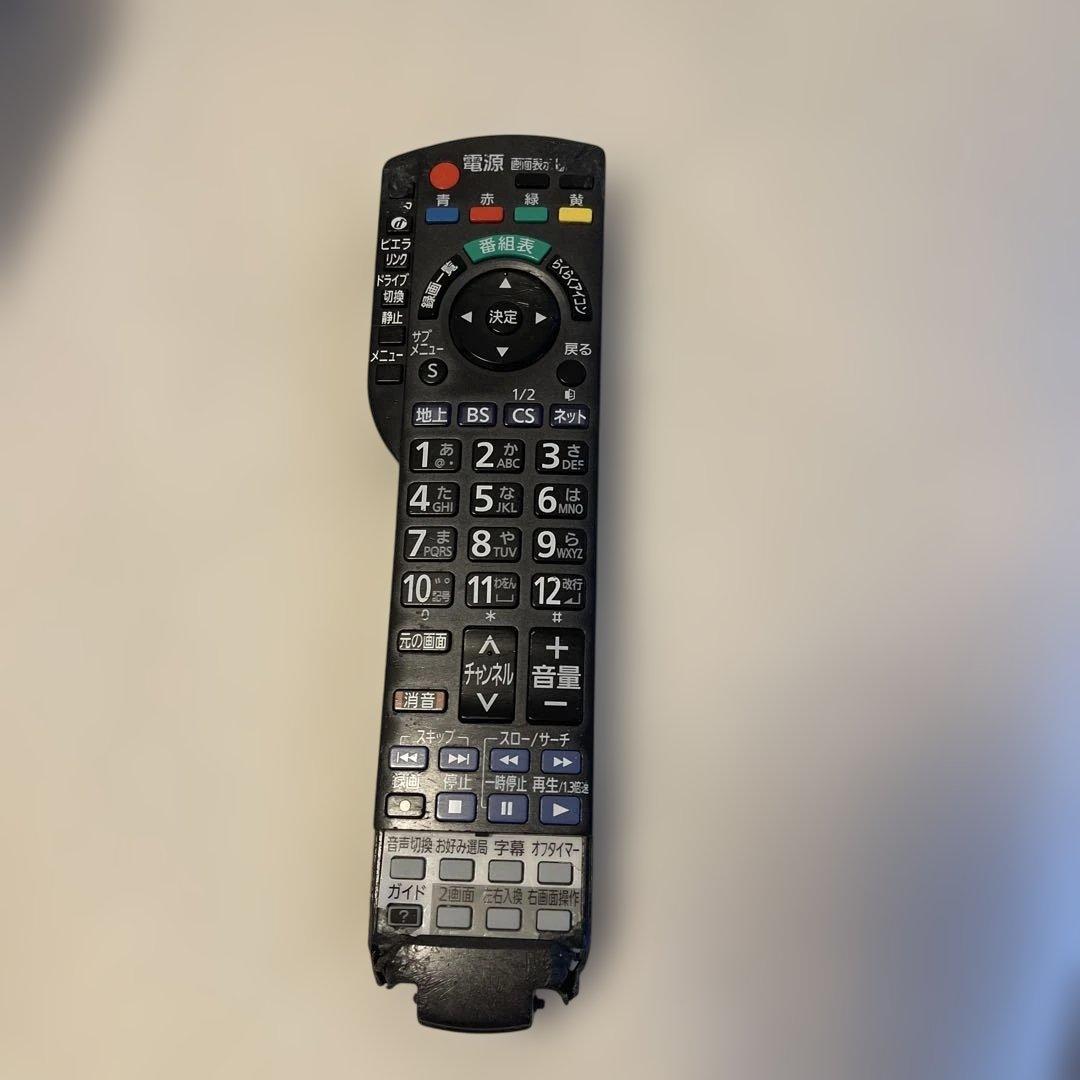 パナソニック　42型　EQUALS WALL TVスタンド付き