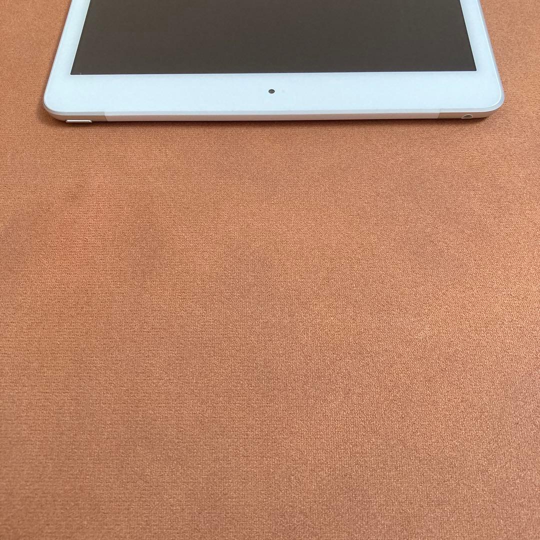 233【早い者勝ち】電池ほぼ新品☆iPad7第7世代128GB SIMフリー☆