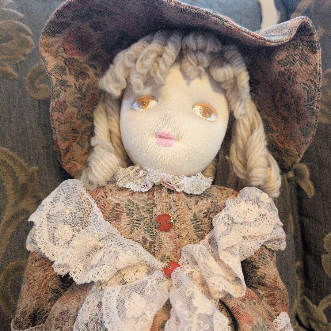 手作り花柄ドール 菊池ともゆき先生の教室で作りました。ゴブラン織り