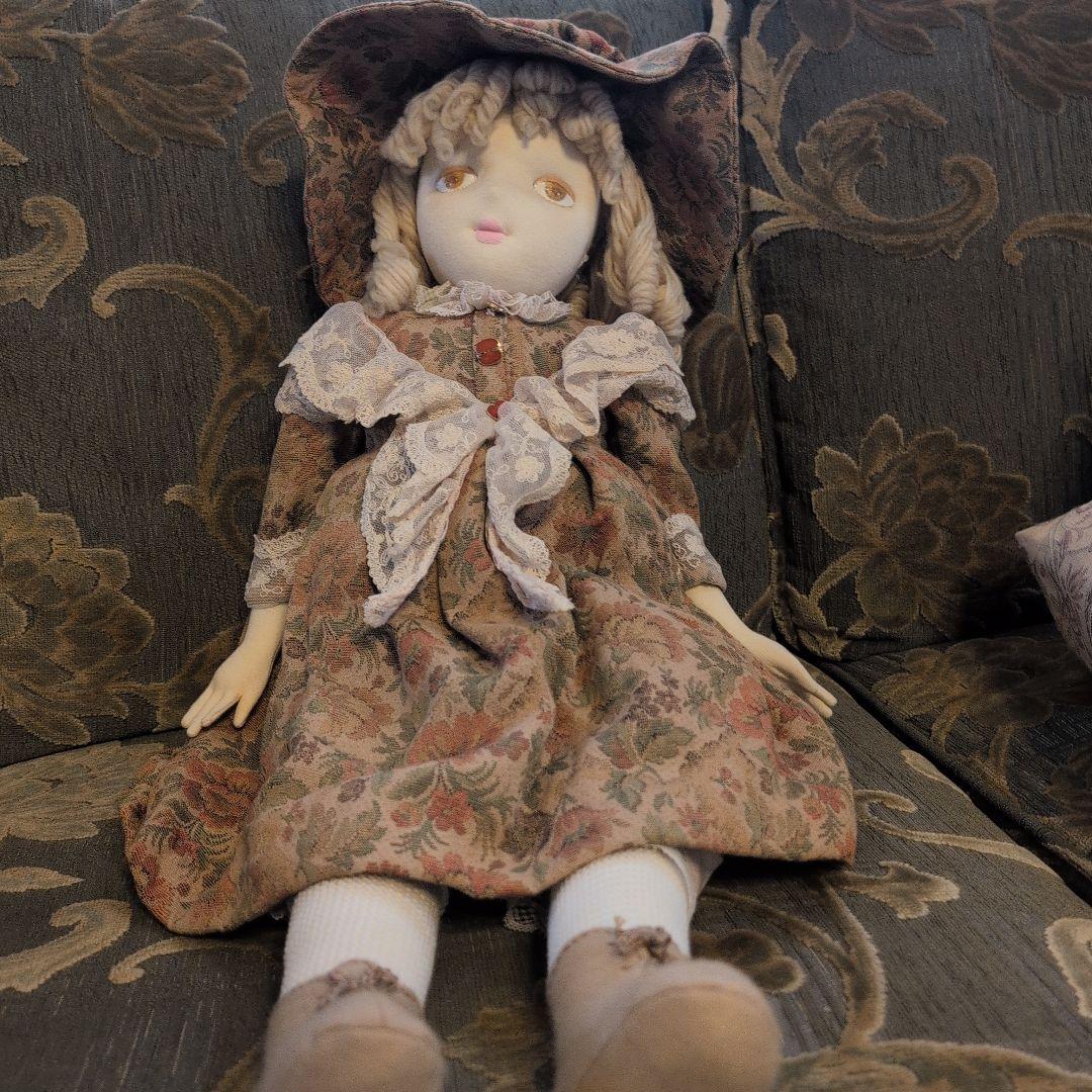 手作り花柄ドール 菊池ともゆき先生の教室で作りました。ゴブラン織り