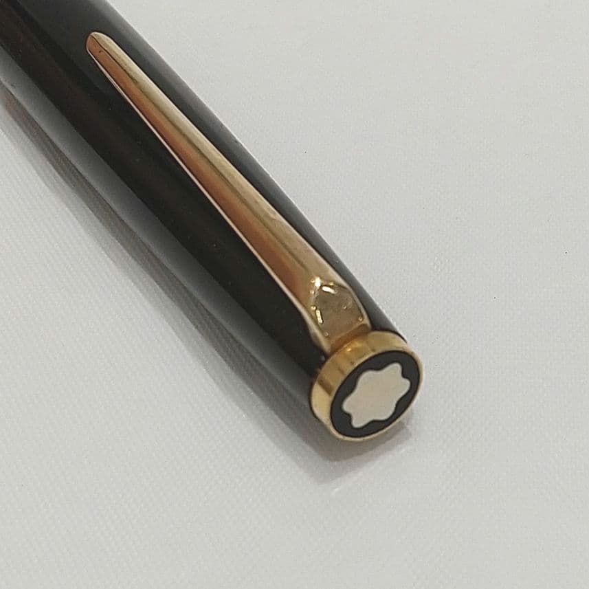 MONTBLANC モンブラン 万年筆 ブラック ゴールド