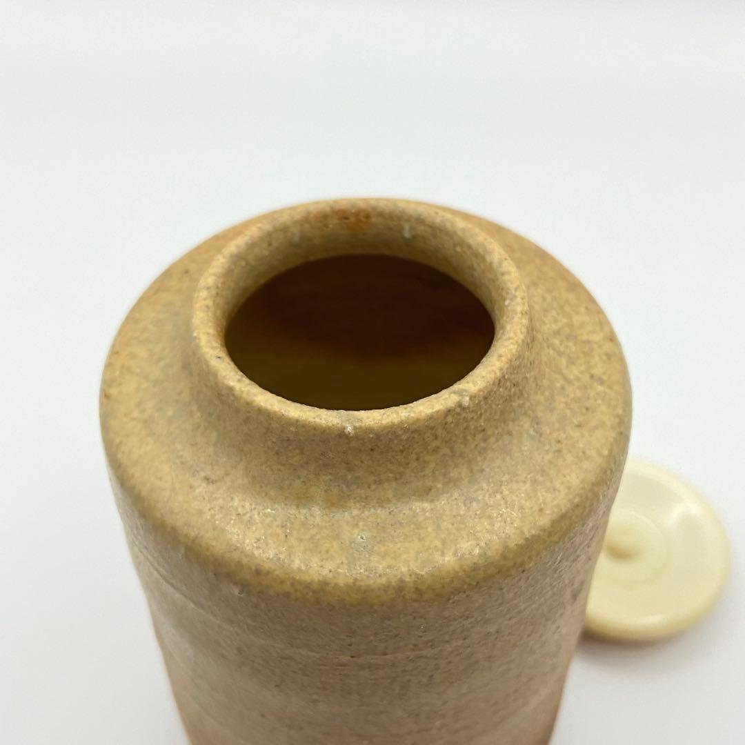 肩衝茶入 信楽焼　今井桂秋　共箱入　仕覆:笹蔓緞子　茶道具　濃茶器　伝統工芸品