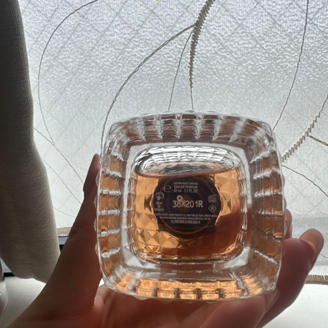 Valentino 香水