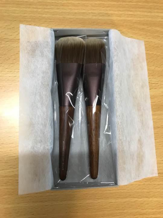 SUVE フェイスマッサージブラシとブラシ立て