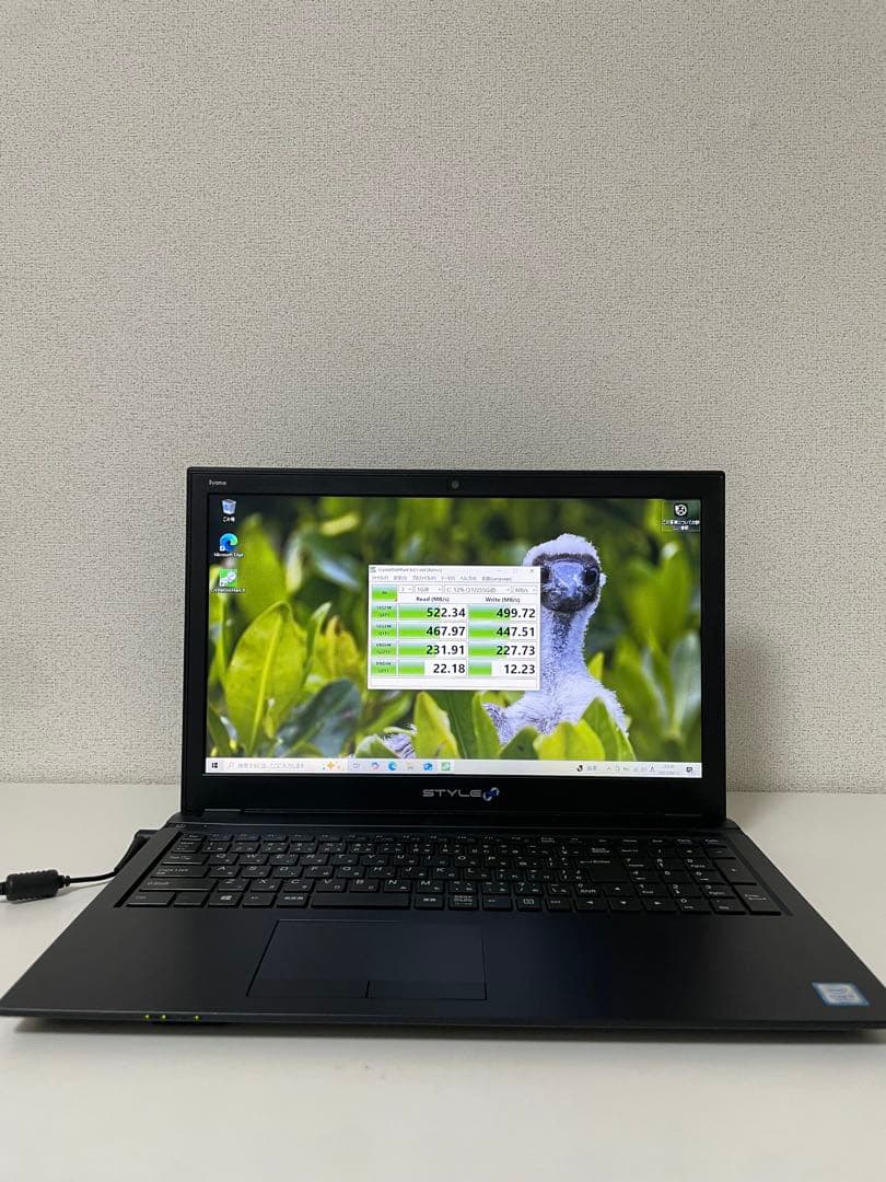 ノートパソコンPC Core i5 / 8GB / 256GB SSD