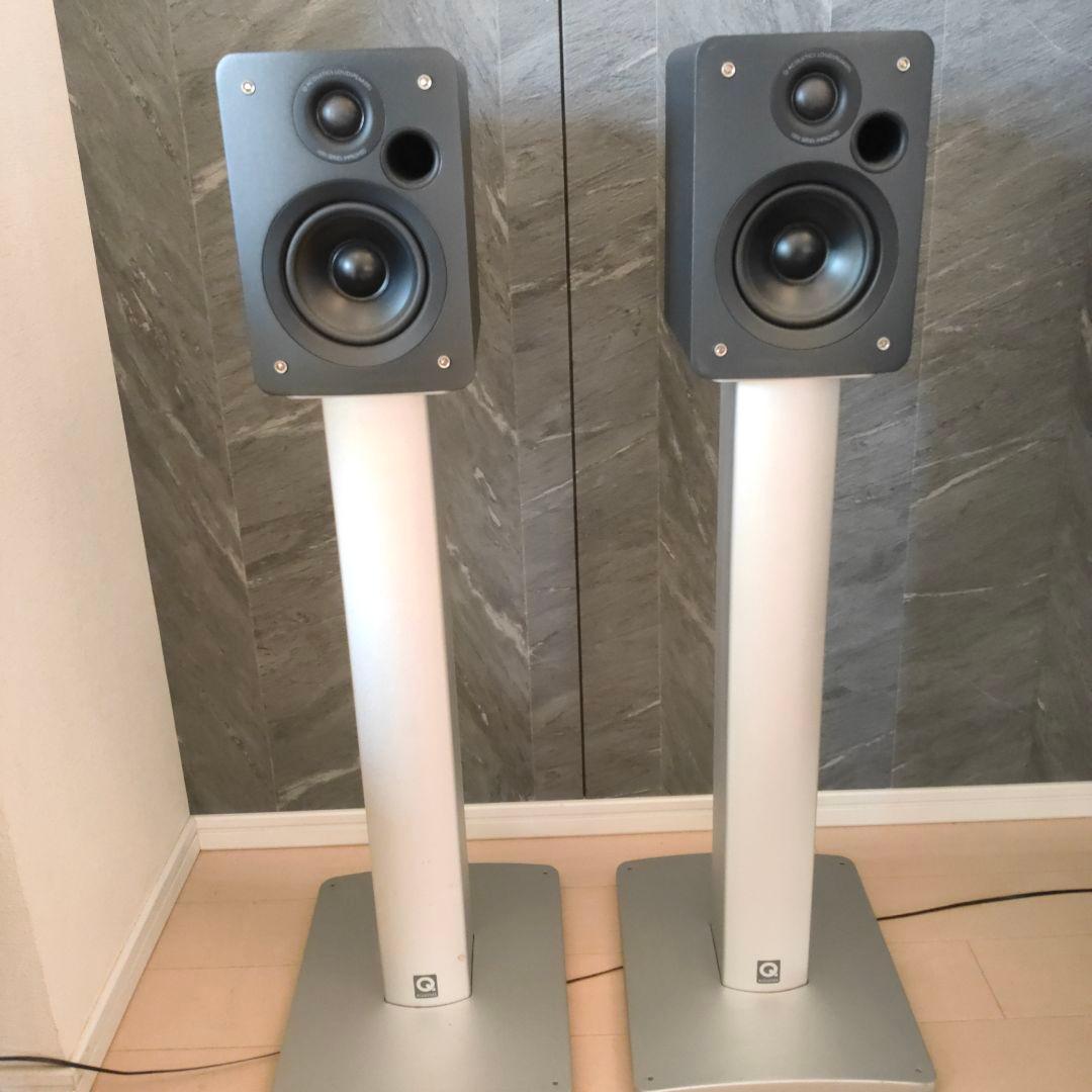 スピーカー 英国メーカー Qアコースティック 専用スタンド付　 ケーブル付