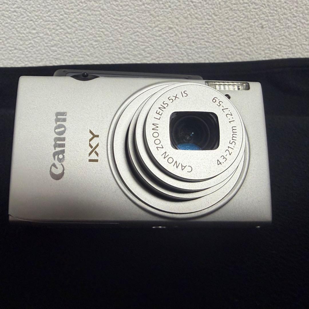 Canon IXY220F デジカメ デジタル カメラ 充電器付　シルバー　銀色