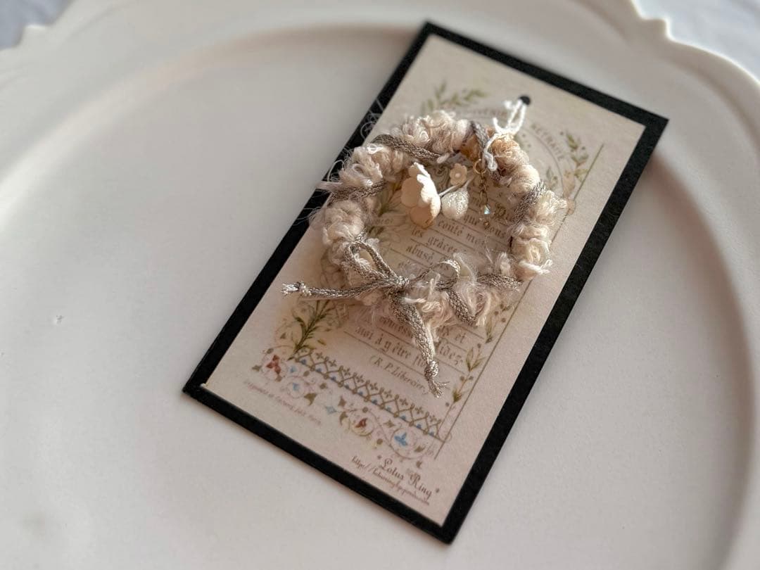 ハンドメイド◾️クレイお花のリースとおまけ◾️フランスアンティーク 布花好きさんにも