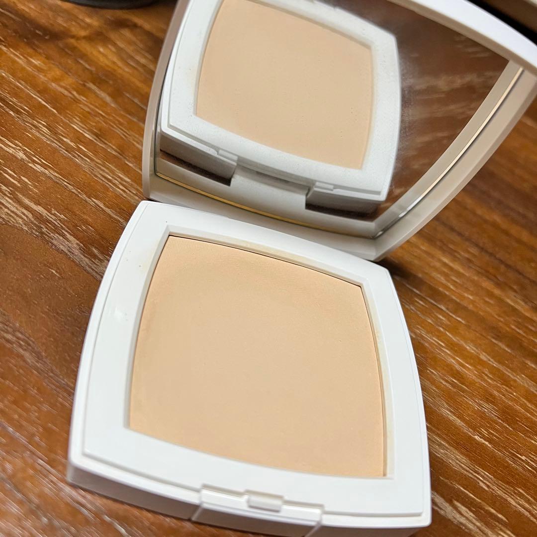 CHANEL ルブランコンパクトラディアンス