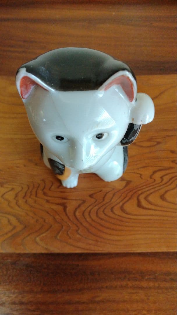 招き猫 陶器製 置物 縁起物
