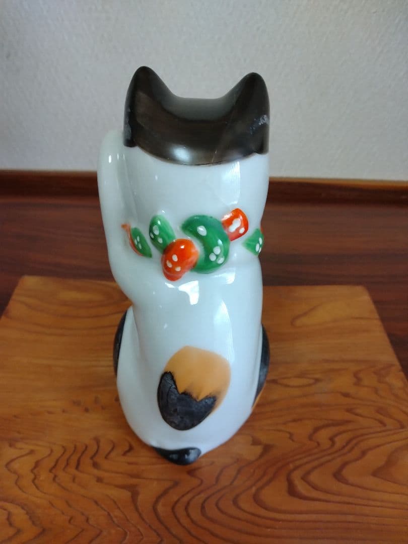招き猫 陶器製 置物 縁起物