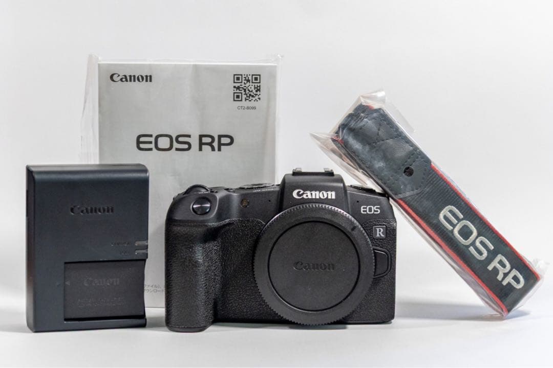 美品 Canon EOS RP ボディ 純正バッテリー ストラップ付き