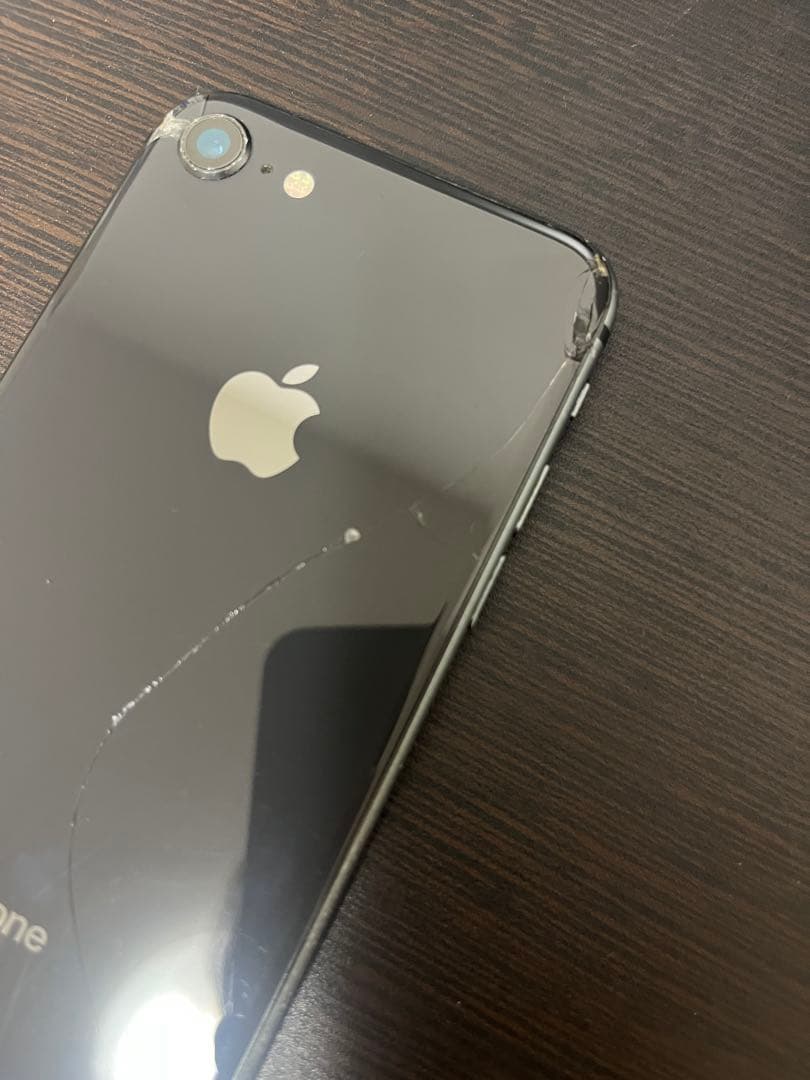 iPhone 8 64GB スペースグレイ 画面割れジャンク 動作確認済