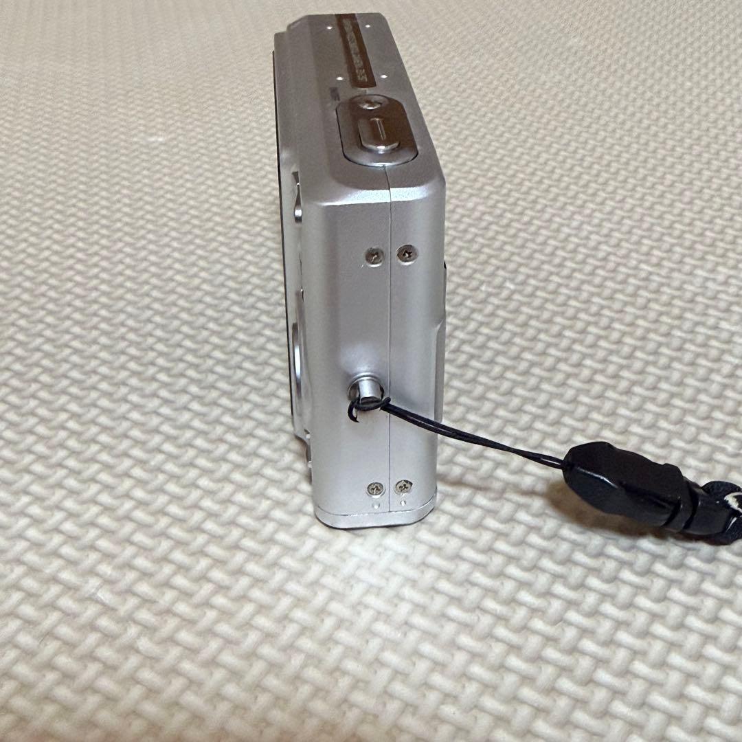 CASIO EX-Z57 コンパクトデジタルカメラ シルバー