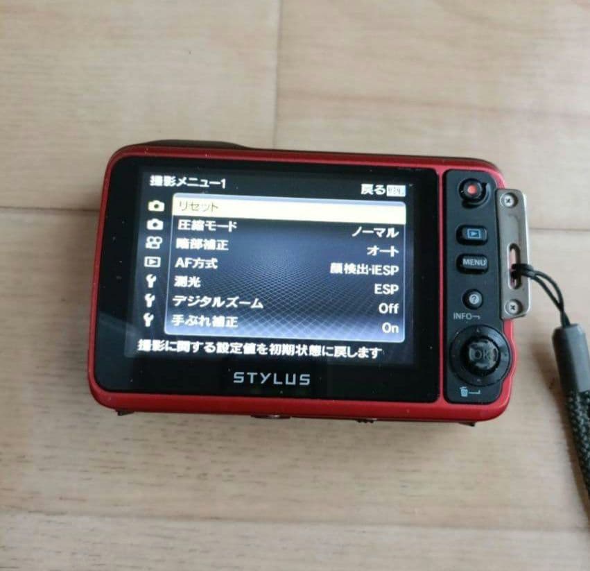 Olympus Tough コンパクトデジタルカメラ