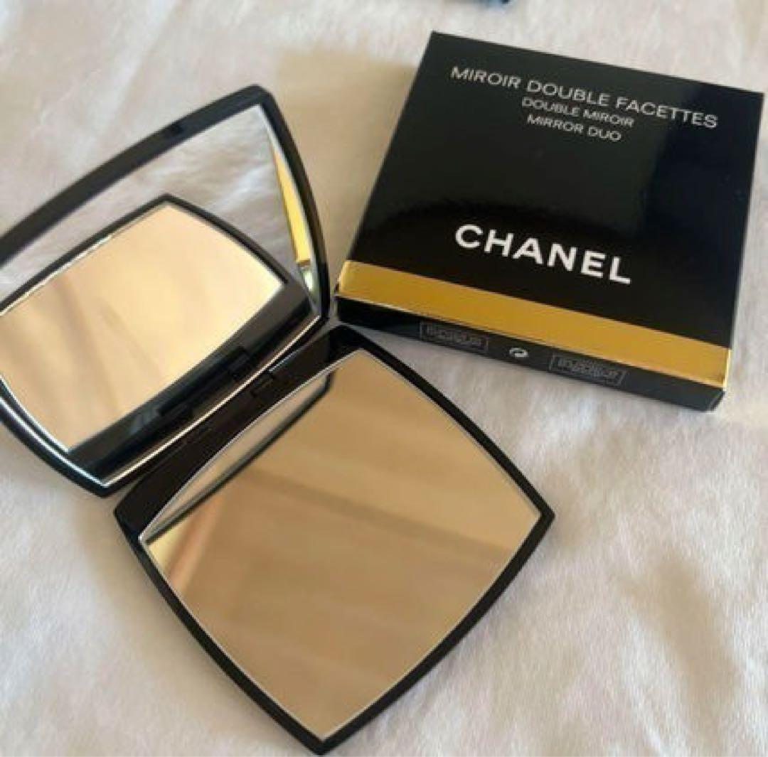 CHANEL ダブルミラー ギフトボックス付き