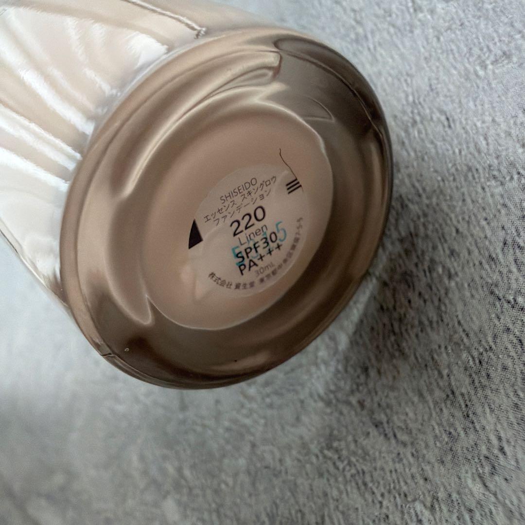 2月購入　SHISEIDO エッセンス スキングロウ ファンデーション 220