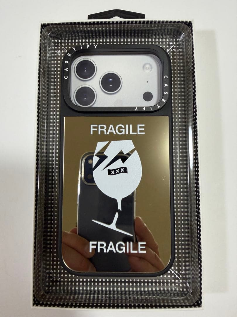 fragment CASETiFY XXX iPhone 17 Proケース