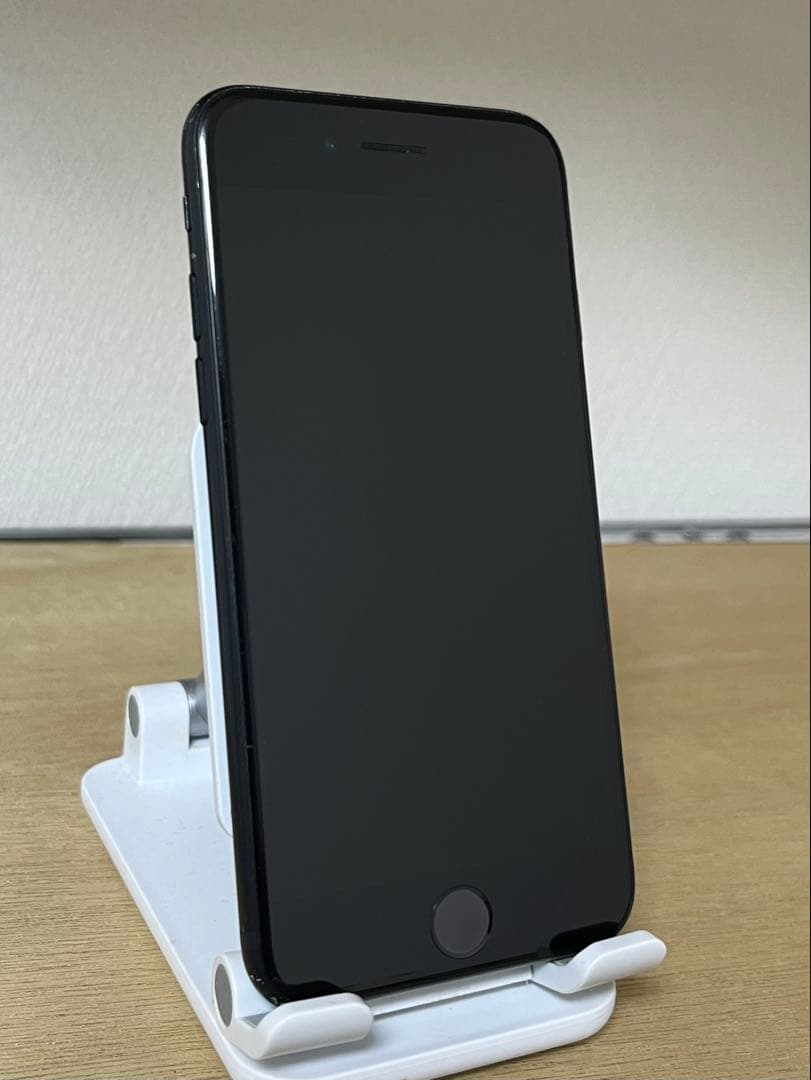 Apple iPhone SE 第三世代 ミッドナイト 64GB SIMフリー