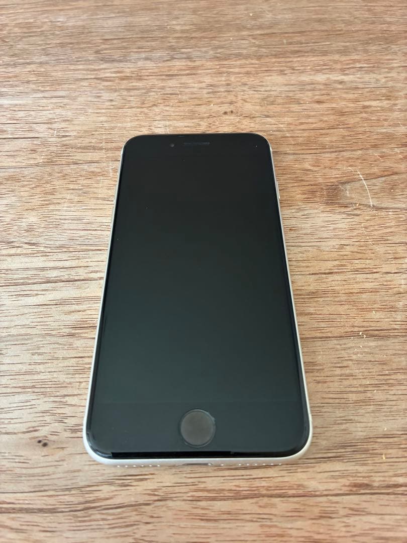 iPhonese 3世代　本体