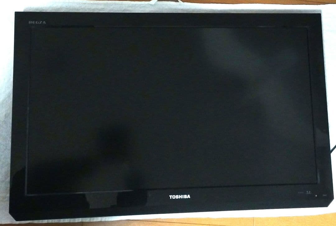 東芝　壁付け　REGZA　レグザ　32A2 液晶テレビ