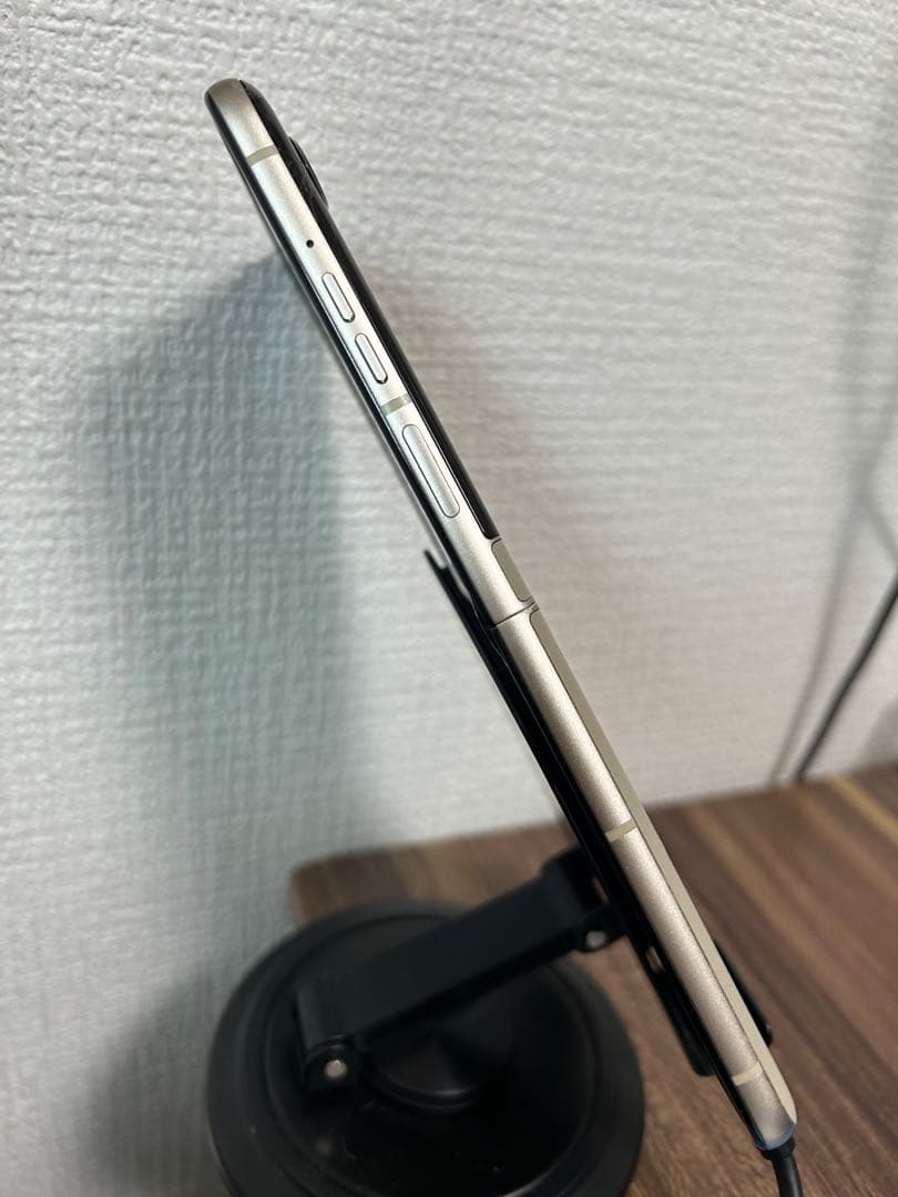 【即日発送！】motorola razr50s(XT2453-7) 256GB