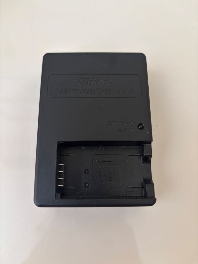 【美品】Nikon 1 J5 ミラーレスカメラ 、ダブルレンズキット