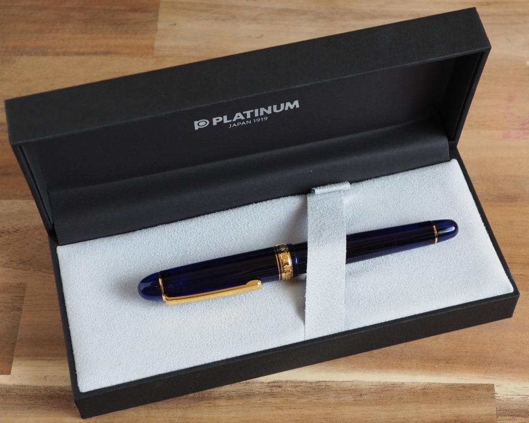 PLATINUM #3776 UEF シャトルブルー 尖った万年筆