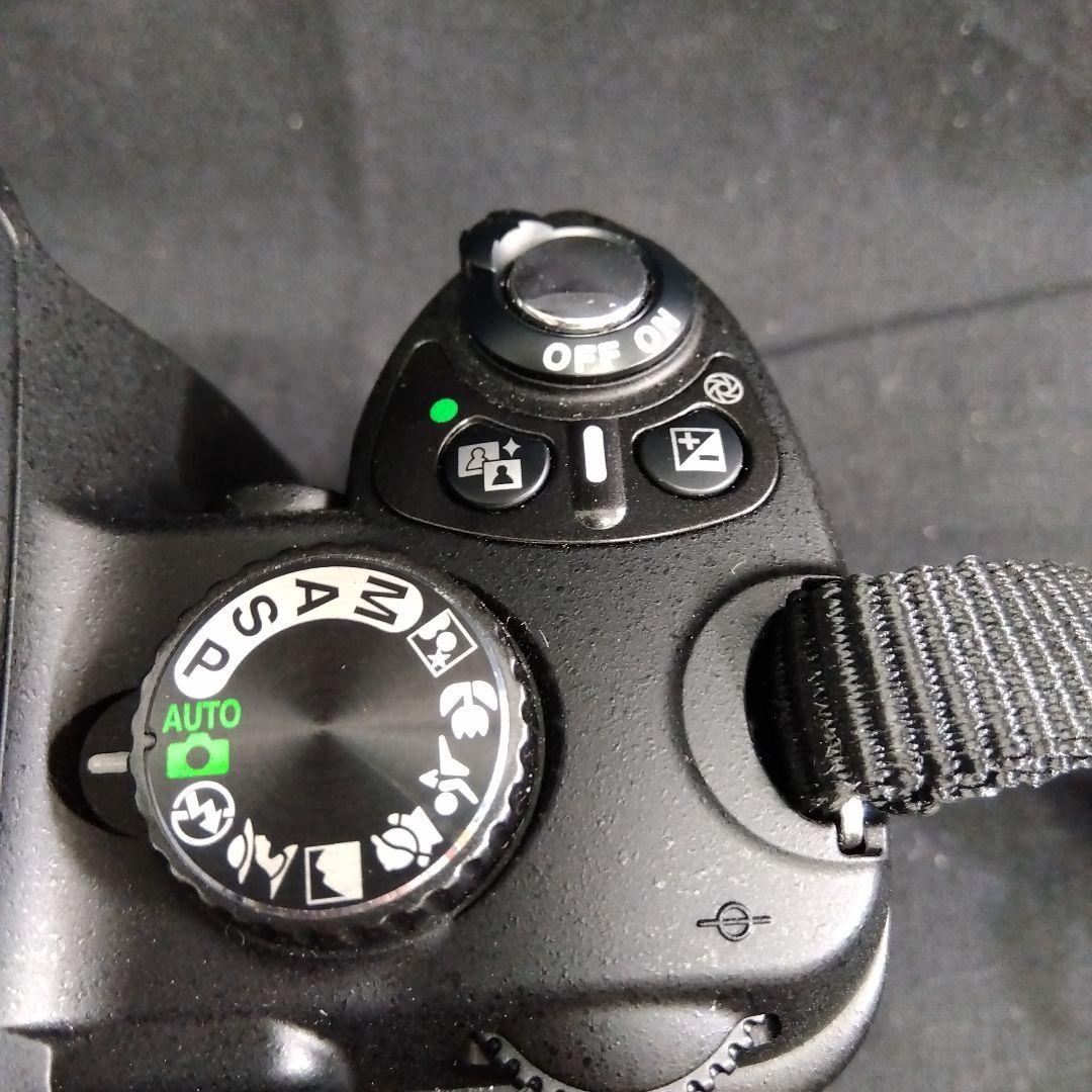 Nikon デジタル一眼レフカメラ 標準ズームレンズ付き
