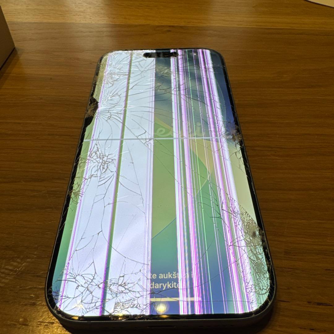 Apple iPhone17 青色 本体 ジャンク品　返品不可