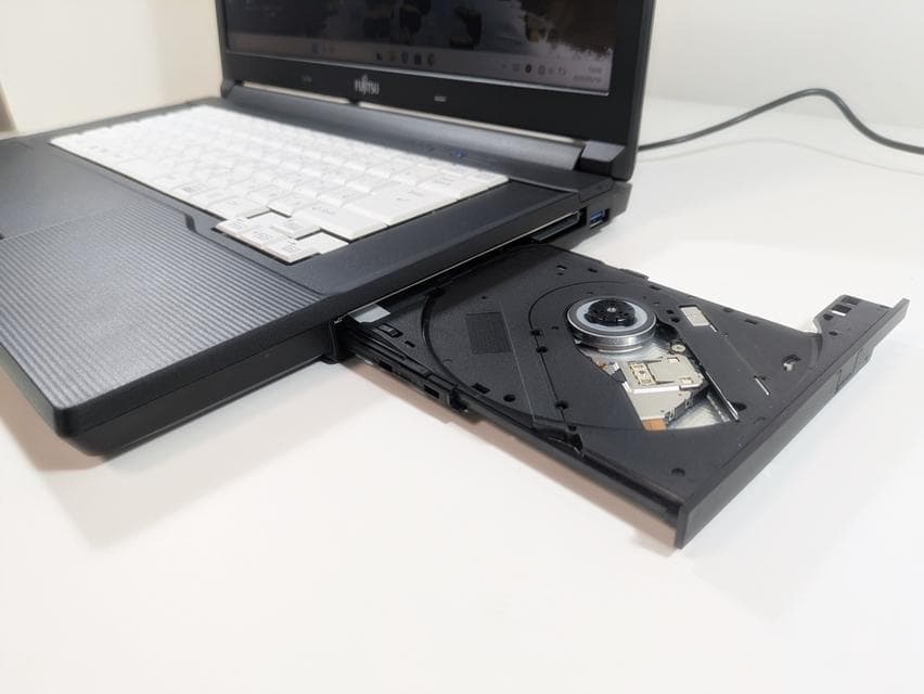 【超美品】Windows11✨新品8GB✨初心者に✨すぐ使える✨ノートパソコン✨