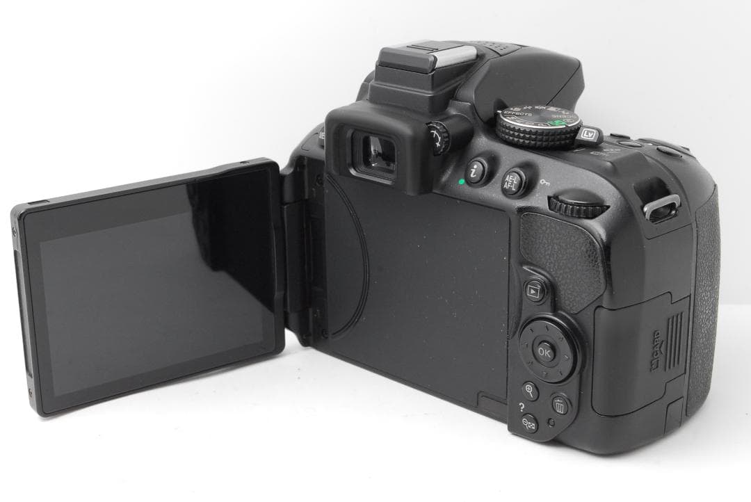 【レンズフルセット　取説付き】Nikon D5300　WiFiモデル　スマホ転送