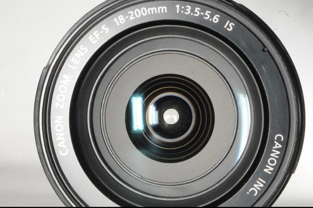 ★美品★CANON EF-S 18-200mm f3.5-5.6 IS キヤノン