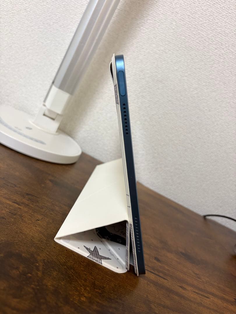 美品　iPad Air 第5世代 Wi-Fi 64GB