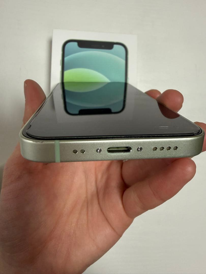 iPhone12mini 64GB グリーン　フィルムに割れあり