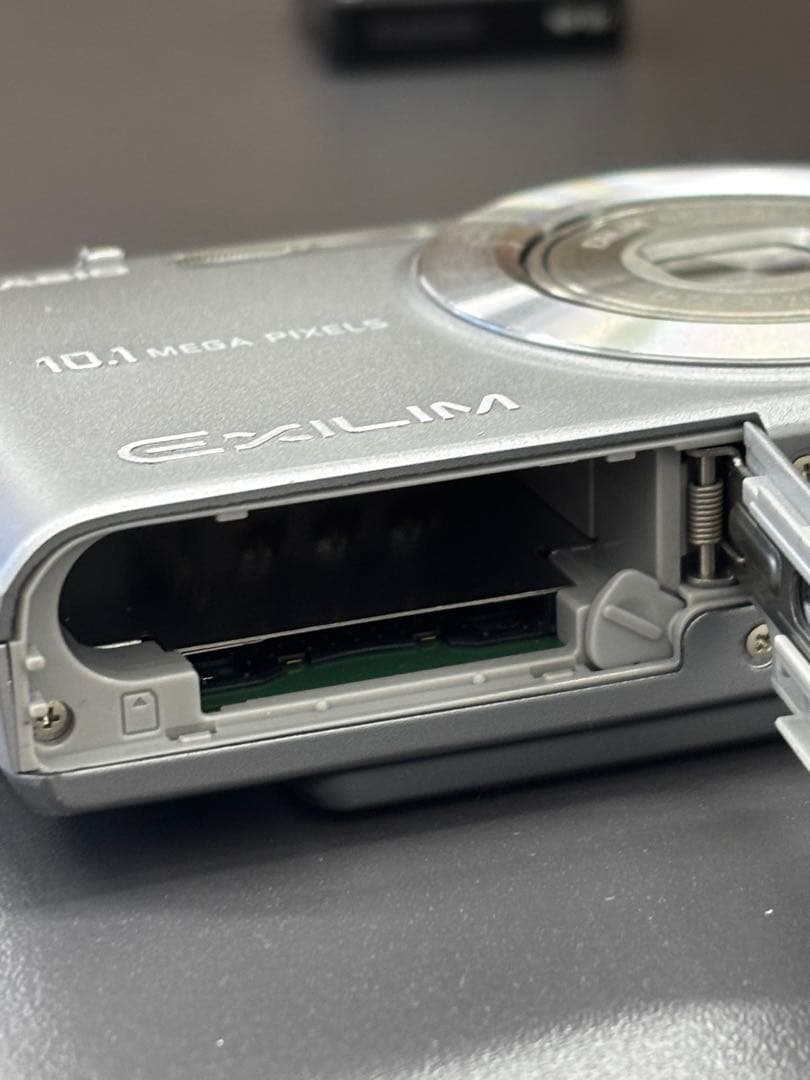 CASIO EXILIM EX-Z1080 10.1メガピクセル 動作品