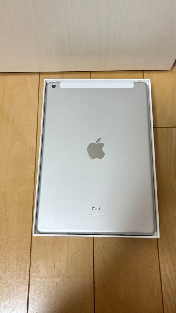 【値下げ中！】iPad第9世代 Wi-Fi+Cellular 64GB シルバー