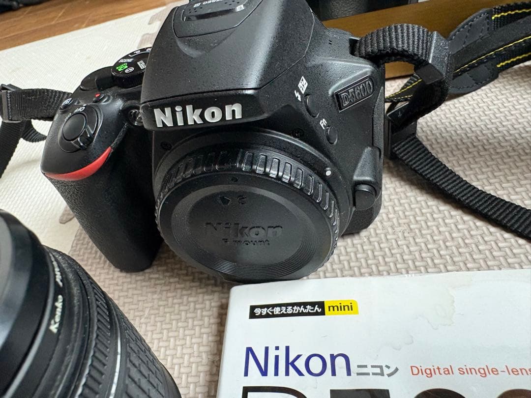 Nikon ニコン D5600 ダブルズームキット ジャンク 一眼レフカメラ