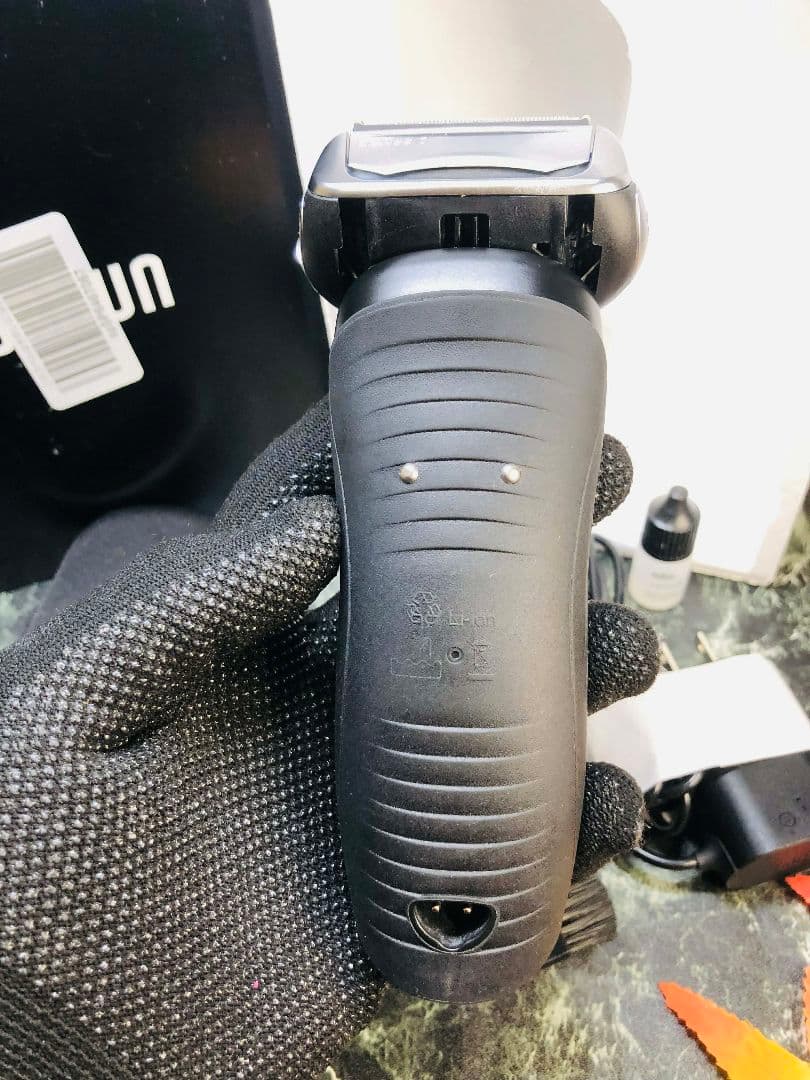 【未使用に近い】Braun Series 7 メンズ電気シェーバー