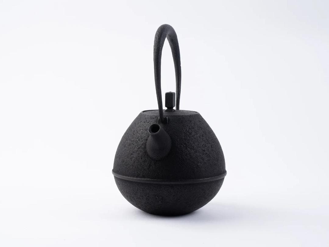 ★新品・未使用★空間鋳造 鉄瓶「Egg」 南部鉄器 LEXUS レクサス 急須