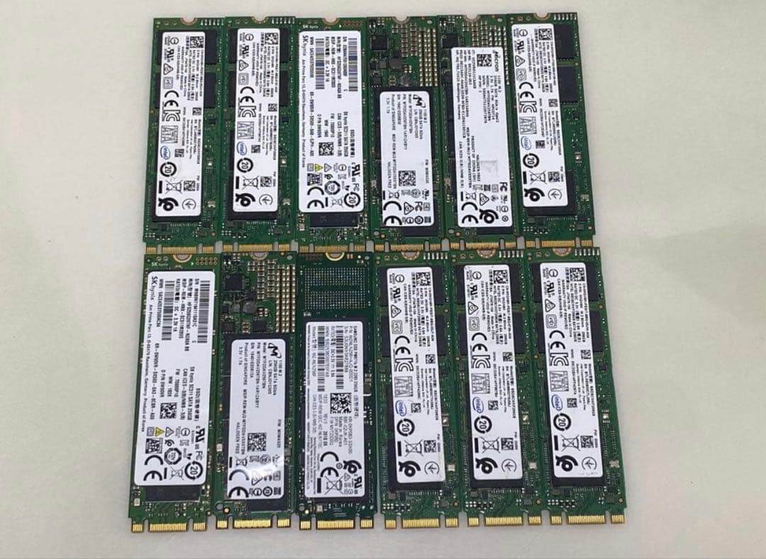 hilow さんSSD 256GB 12枚セット