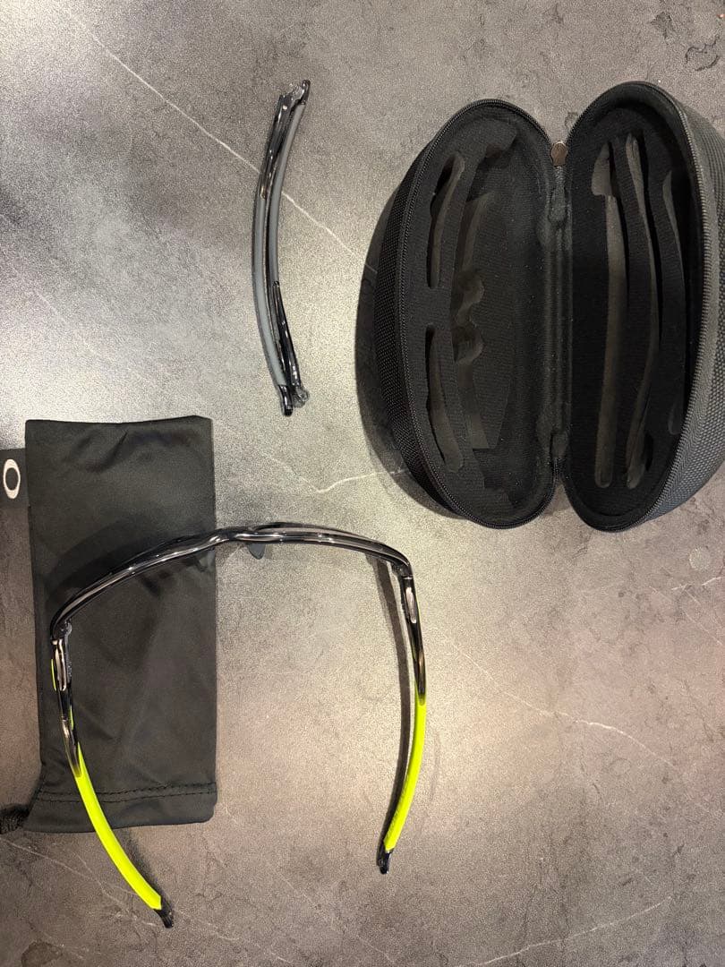 Oakley スポーツメガネ ブラック/イエロー