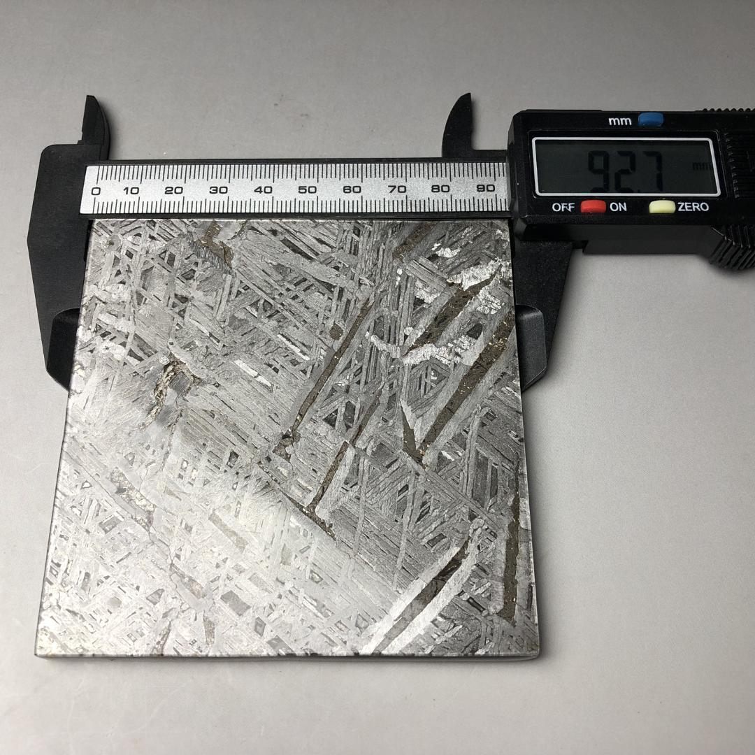 t*i様 アルタイ隕石 鉄隕石 上質なエッチング標本 パワーストーン 大型 希少