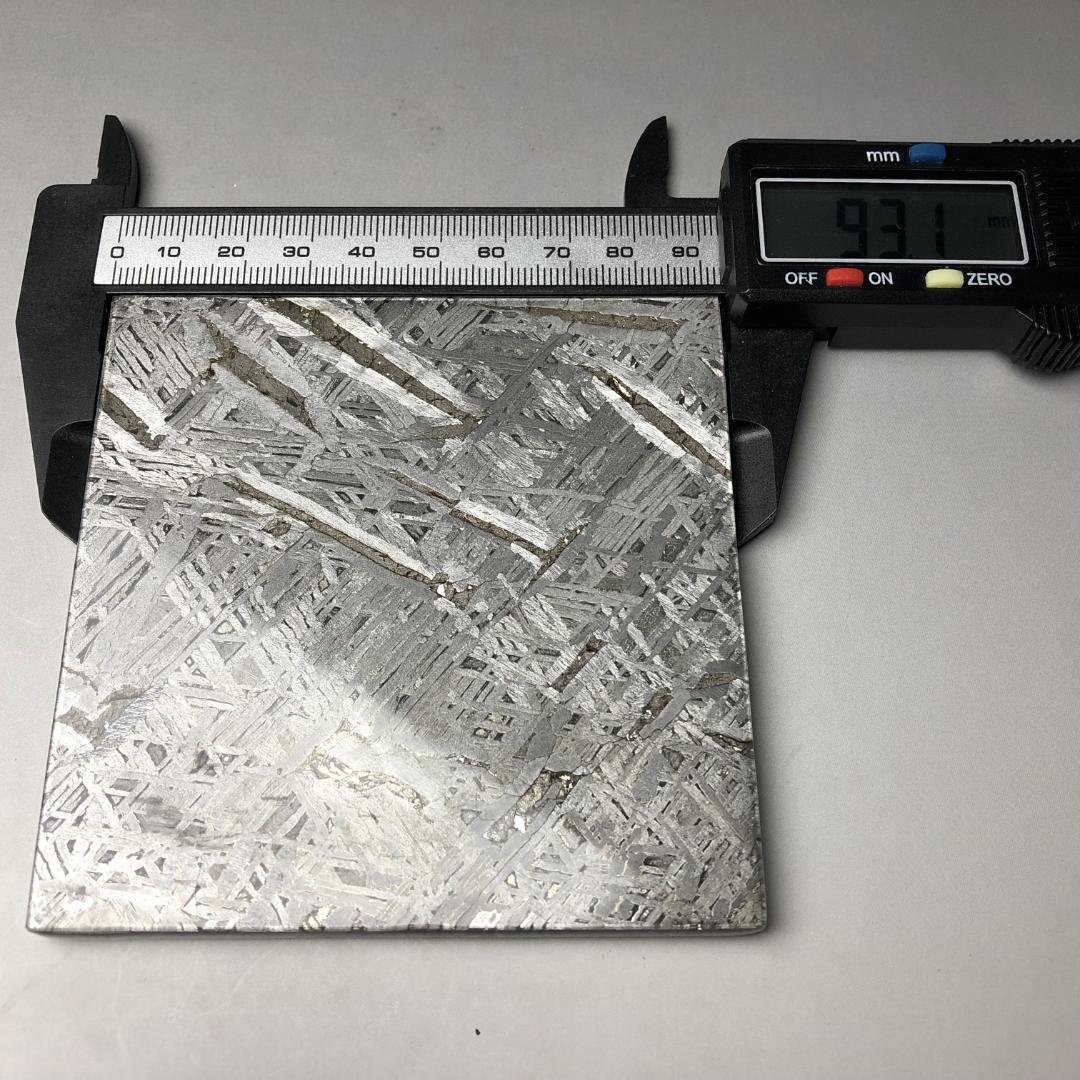 t*i様 アルタイ隕石 鉄隕石 上質なエッチング標本 パワーストーン 大型 希少