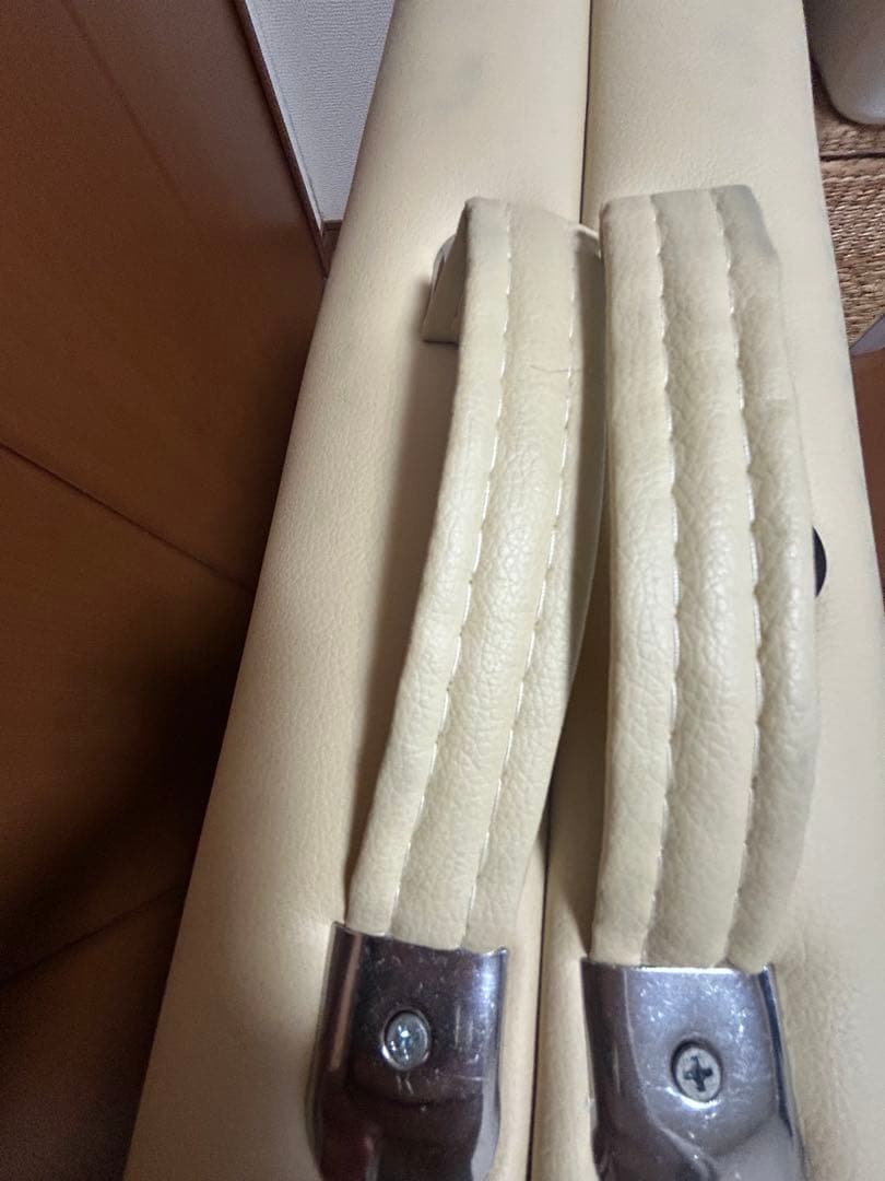 NEW Stella VI ニューステラ　折りたたみ式マッサージベッド
