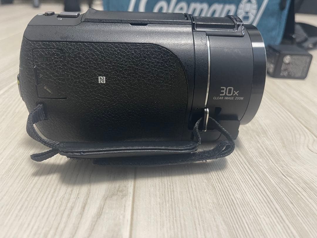 SONY FDR-AX45本体 ビデオカメラ　三脚　Colemanバッグ