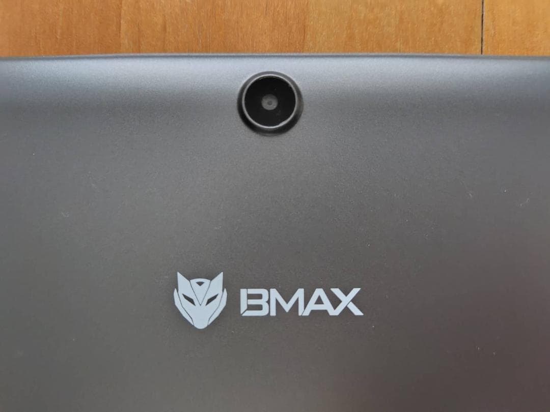 BMAX I9Plus　Androidタブレット　ケース・保護フィルム付き
