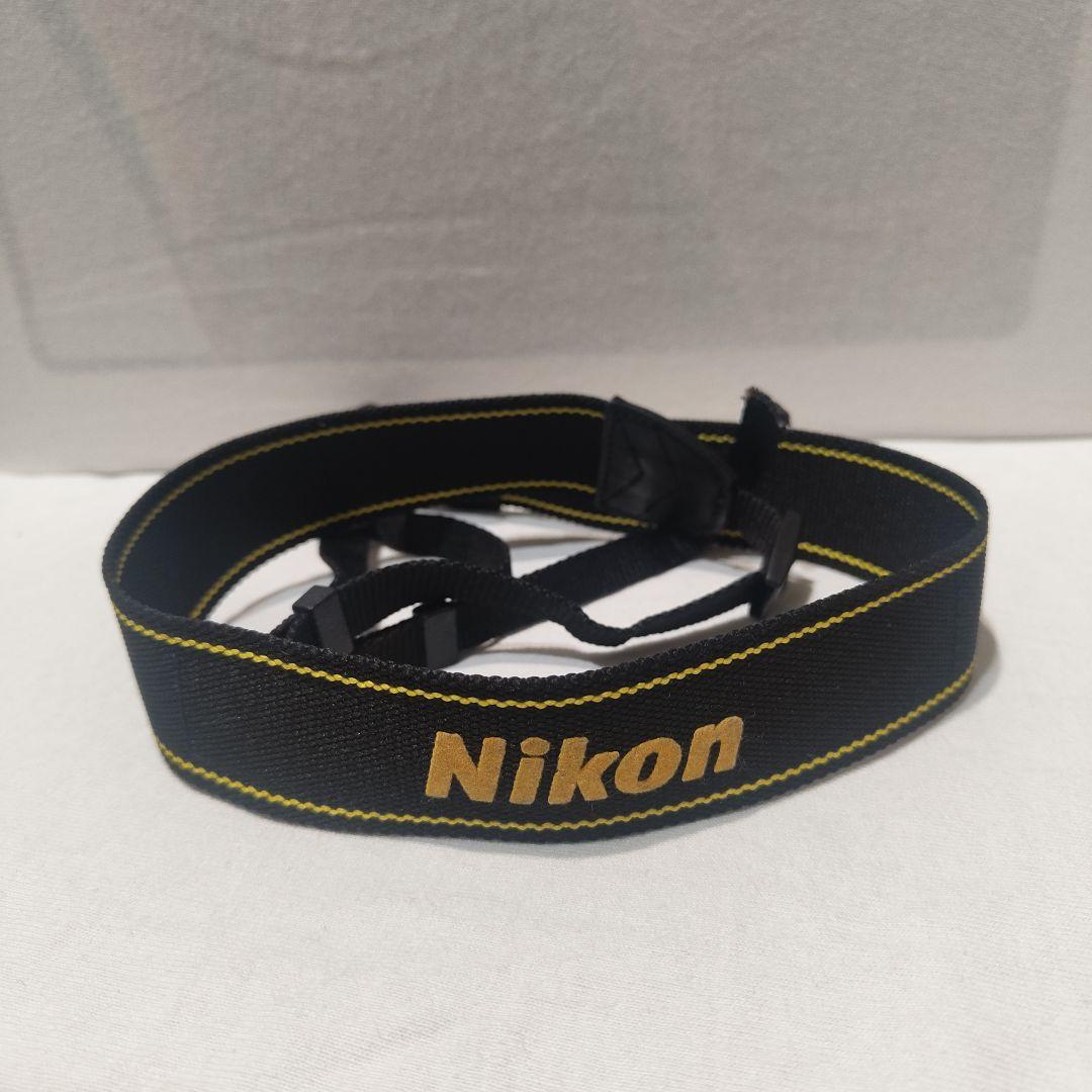 ニコン　D5600 18-55VRレンズキット　美品