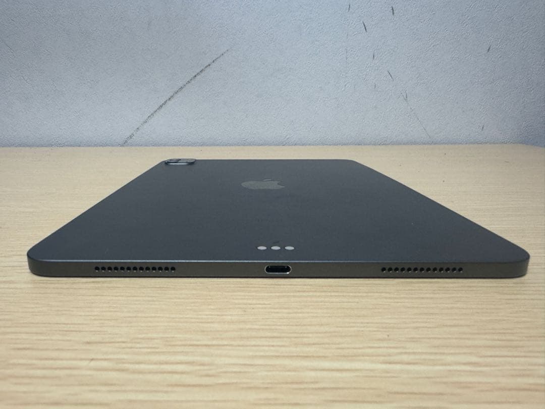 Apple iPad Pro 11インチ 第二世代　スペースグレー